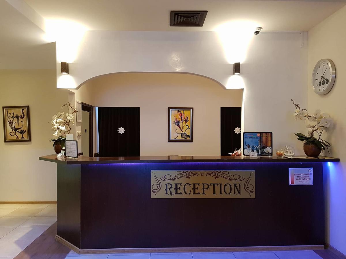 Apart Hotel Stenata ปอมโปโรโว ภายนอก รูปภาพ